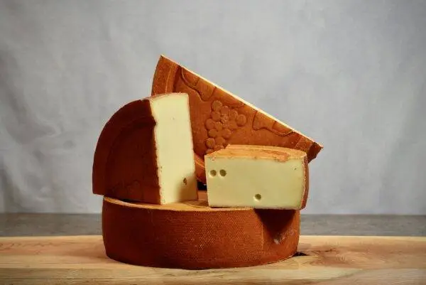 Mont Vully à croûte rouge